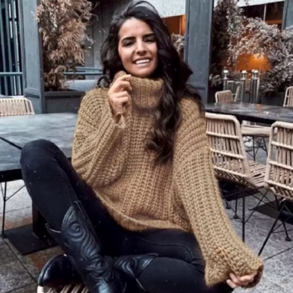 SOLD OUT - Picture 5 of 6